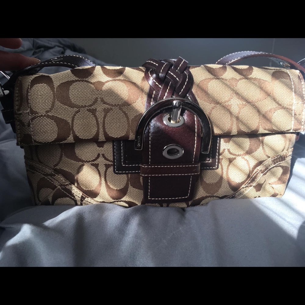 ❌❌SOLD❌❌Coach brown signature shoulder bag